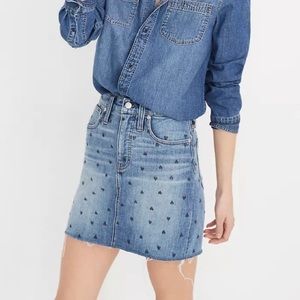 🖤 Madewell Heart-Print Denim Mini Skirt (size 26)